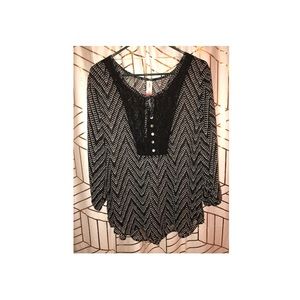 Plus Size Black & White Blouse